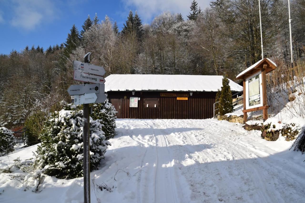 Fraenkische Linie - Radspitz-Ferienwohnungen Marktrodach Екстериор снимка
